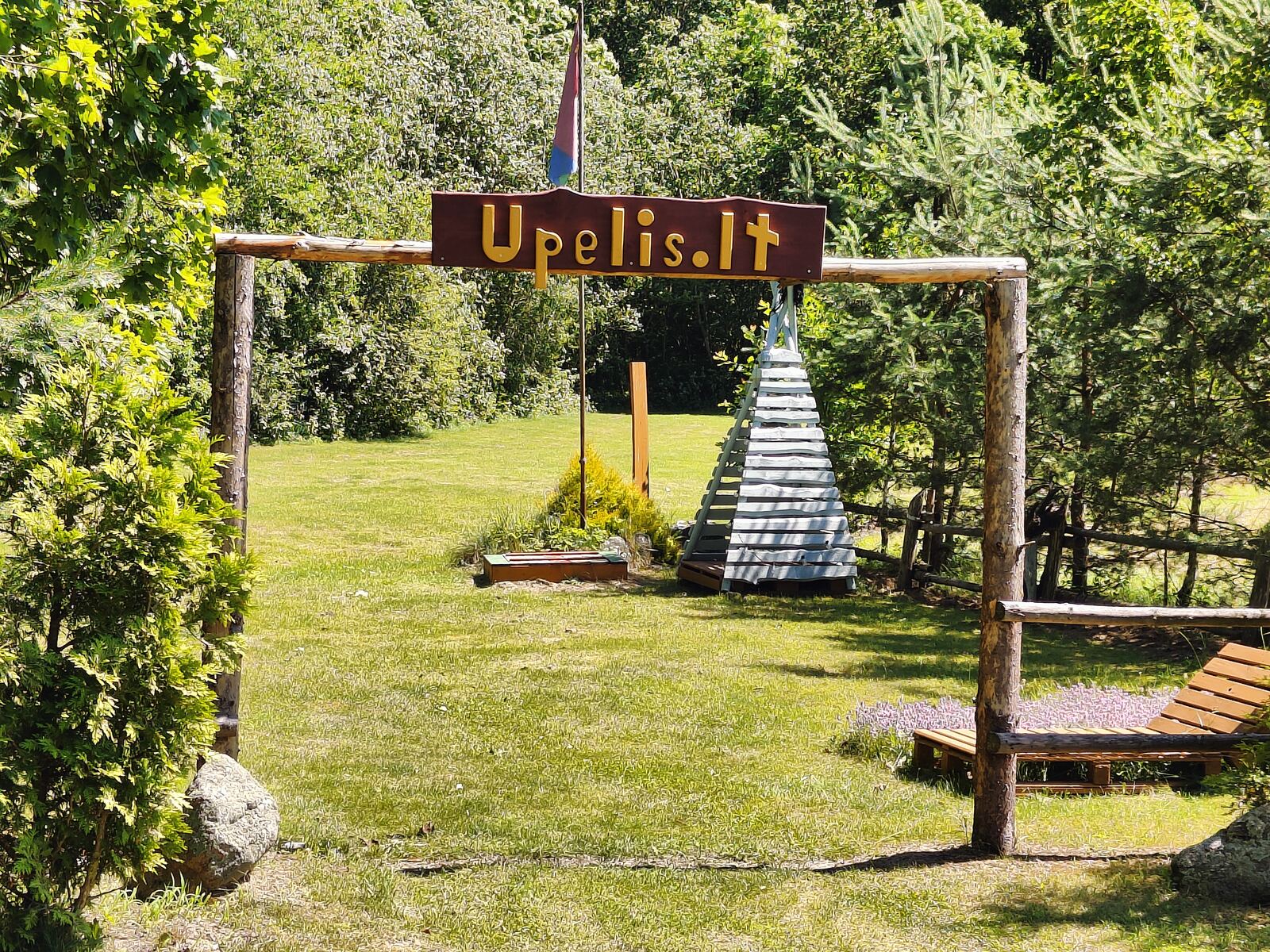 Hero carousel slide 1